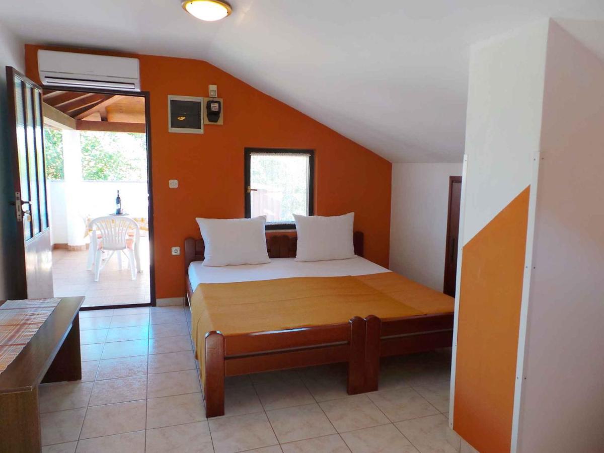 Apartment In Valbandon/Istrien 11261 Extérieur photo